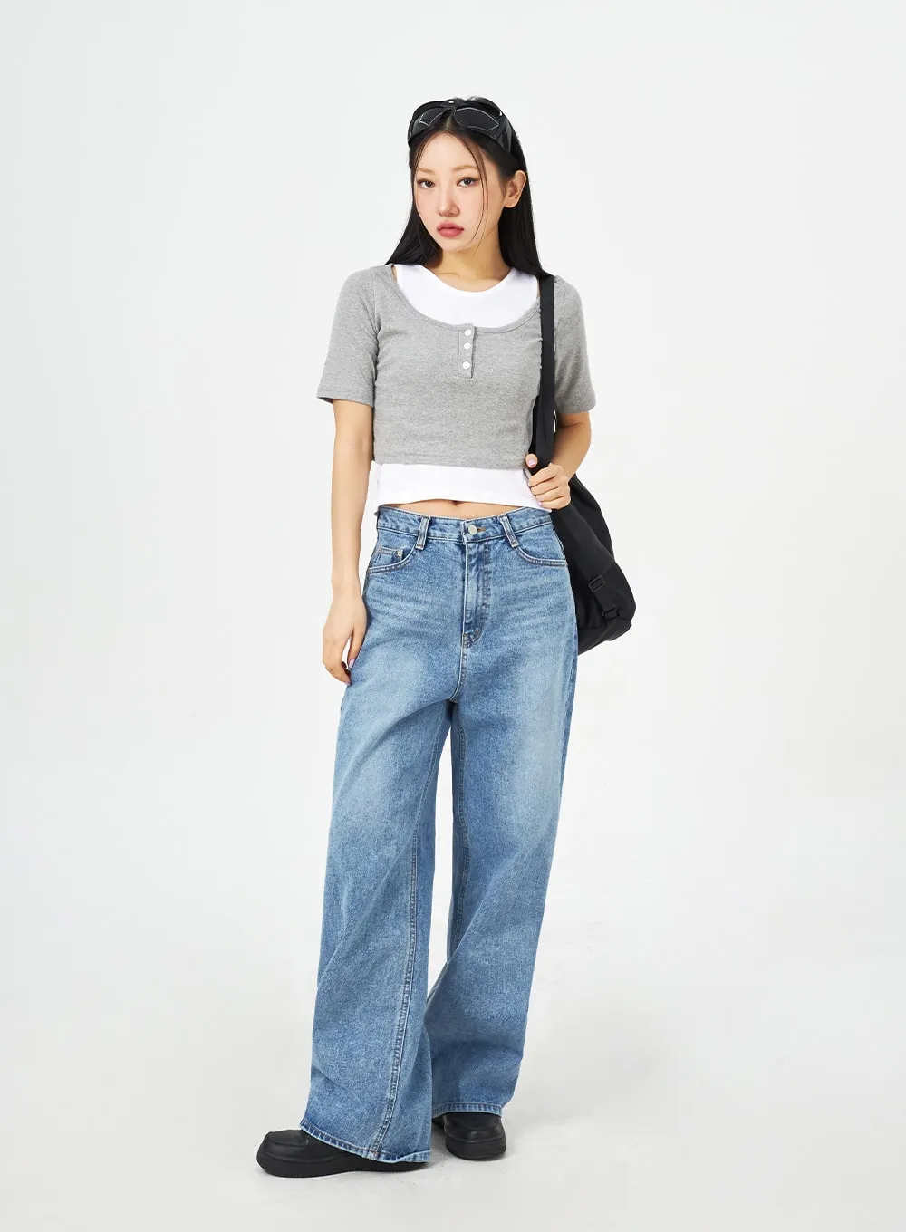 Mid-Wash Bootcut Jeans CM323